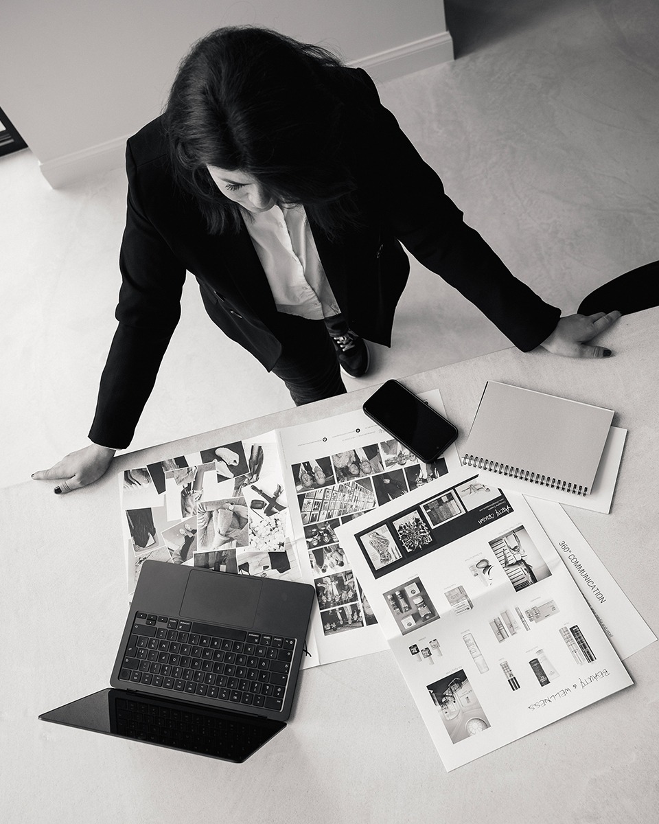 Le studio COM'PLICE au travail, Lasne
