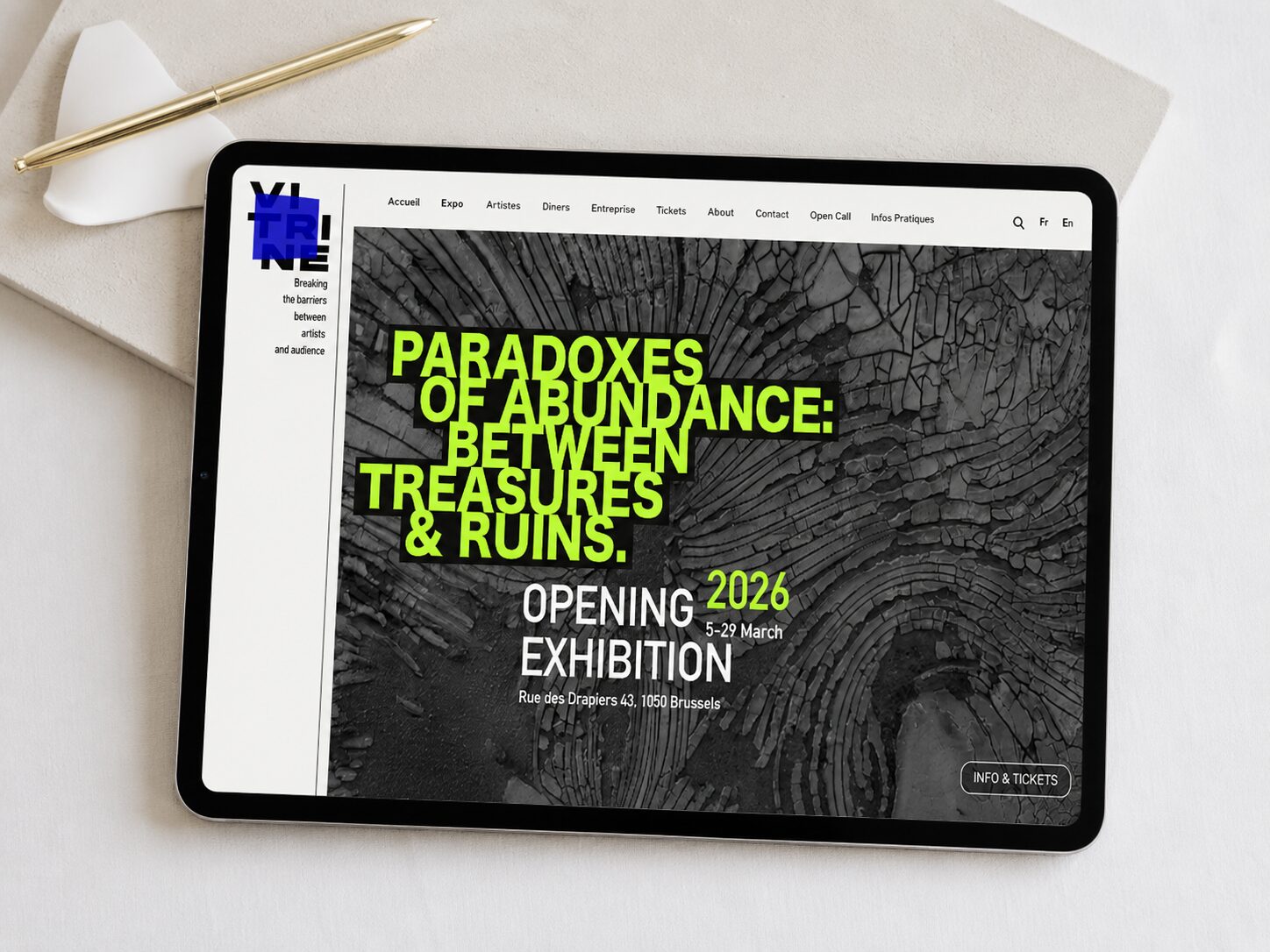 Site web de Vitrine, scène d'art contemporain à Bruxelles, développé par COM'PLICE